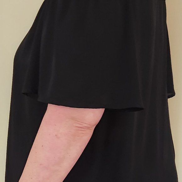 TORRID plus size Women's blouse, Size 00, Black, Peekaboo Shoulder, Lace - Picture 4 of 5